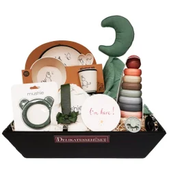 Babyshower - gavekurv med luksusforkælelse til den lille babydreng