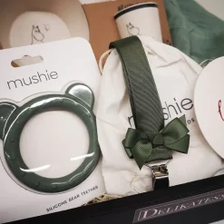 Barselsgave - gavekurv med luksusforkælelse til den lille babydreng