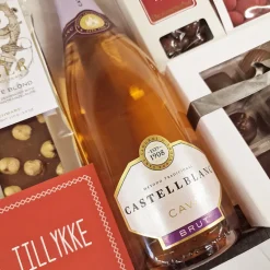 Gavekurv - du skal fejres med rosébobler og chokolade