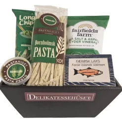 Gavekurv med Pasta, Laks og chips