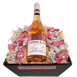 Gavekurv med rosévin og chokoladekugler