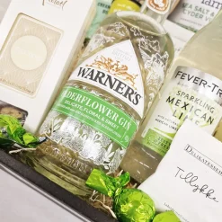 Gavekurv - 'TILLYKKE' gave med Gin, Tonic og krydrede delikatesser