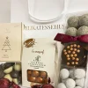 Gavepose med julelækkerier