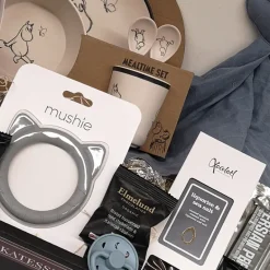 Gave til Babyshower - gavekurv med luksusforkælelse til far, mor og baby