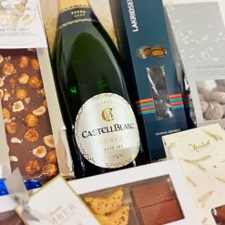 Julegave til medarbejdere - bobler, slik og chokolade til hele familien