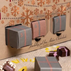 Julekalender til 2 personer med fyldte chokolader fra Anker Chokolade