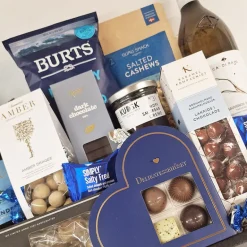 Stor gavekurv med rødvin, hvidvin, salt og sødt