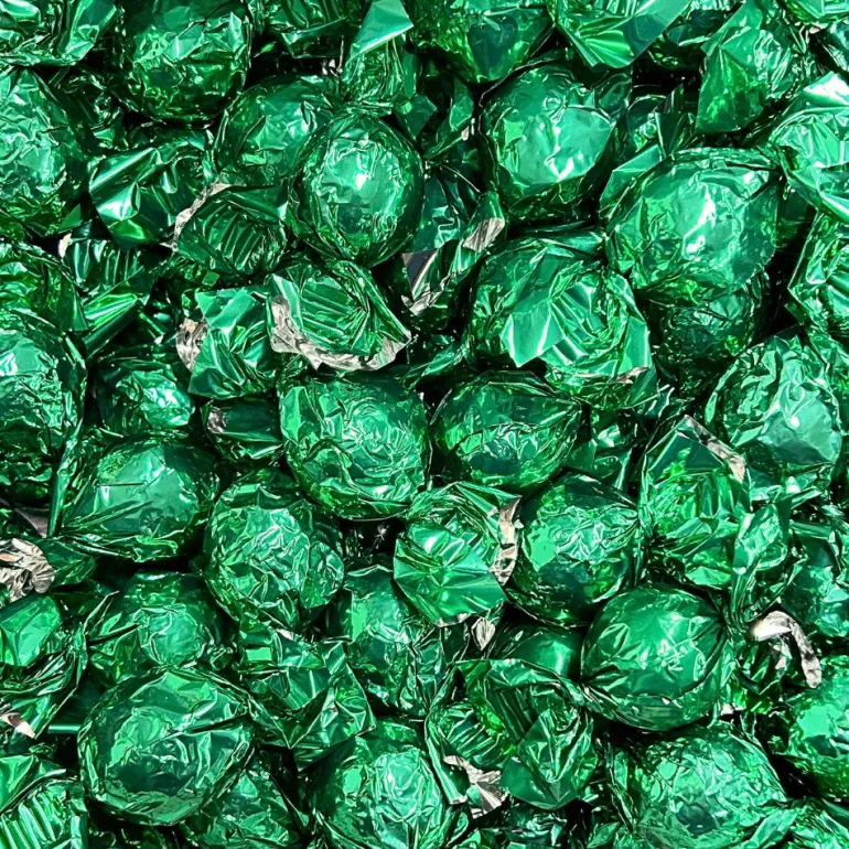 STORKØB 1 kg Cocoture Chokoladekugler | Mælkechokolade med nougat - mørkegrøn